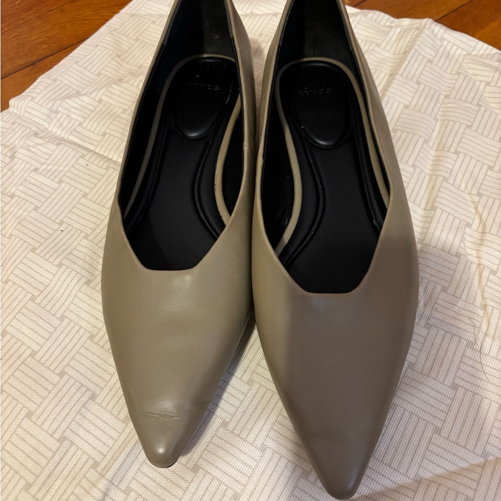 VINCE Women's Pointed Toe Slip-On Flats - Taupe - Picture 5 of 5